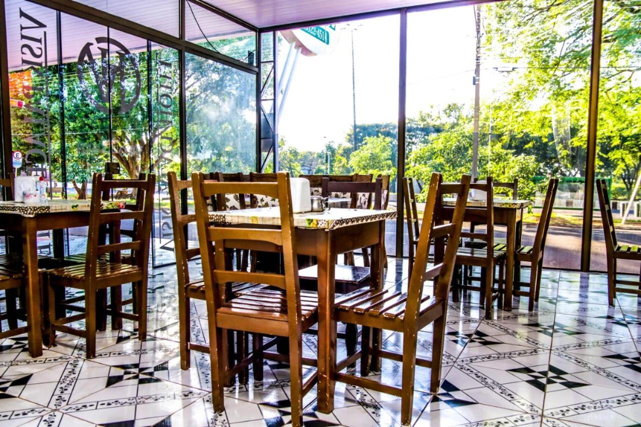 Visk Palace Hotel E Restaurante Фос-ду-Игуасу Экстерьер фото